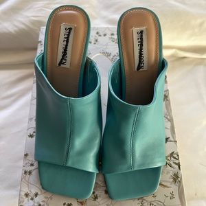 Steve Madden blue heels